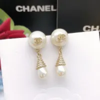 $25.00 USD Chanel Earrings For Women #1407234