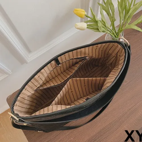 Replica Louis Vuitton Messenger Bags For Women #1410375 $29.00 USD for Wholesale