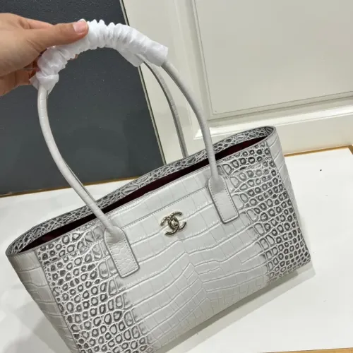 Replica Chanel AAA Quality Handbags For Women #1410930 $115.00 USD for Wholesale