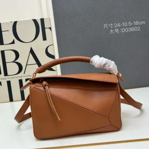LOEWE AAA Quality Messenger Bags For Women #1411184 $105.00 USD, Wholesale Replica LOEWE AAA Quality Messenger Bags