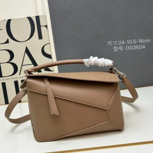 LOEWE AAA Quality Messenger Bags For Women #1411206 $105.00 USD, Wholesale Replica LOEWE AAA Quality Messenger Bags