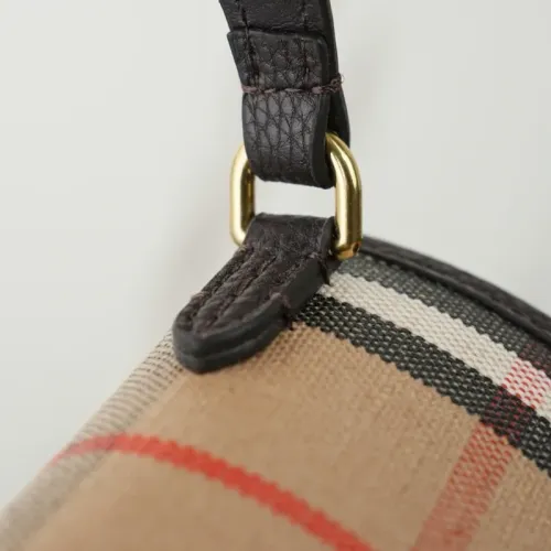 Replica Burberry AAA Quality Messenger Bags For Women #1411396 $98.00 USD for Wholesale