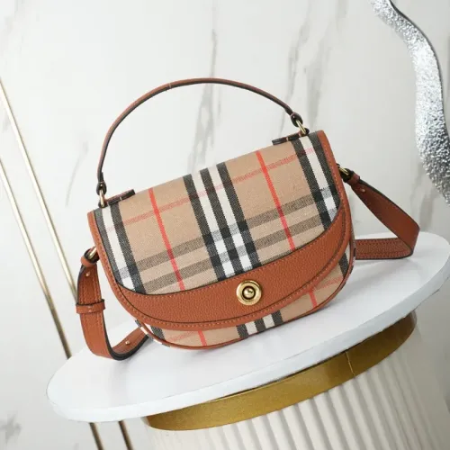 Burberry AAA Quality Messenger Bags For Women #1411398 $98.00 USD, Wholesale Replica Burberry AAA Quality Messenger Bags