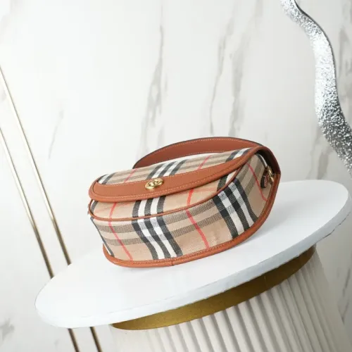 Replica Burberry AAA Quality Messenger Bags For Women #1411398 $98.00 USD for Wholesale