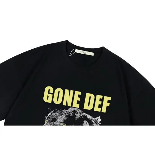 Replica Givenchy T-Shirts Short Sleeved For Unisex #1411667 $45.00 USD for Wholesale