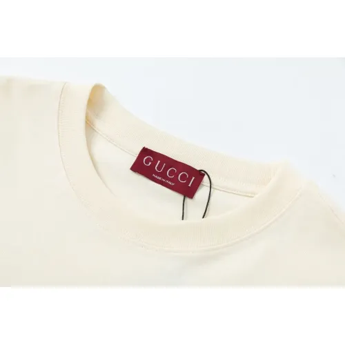 Replica Gucci T-Shirts Short Sleeved For Unisex #1411668 $42.00 USD for Wholesale