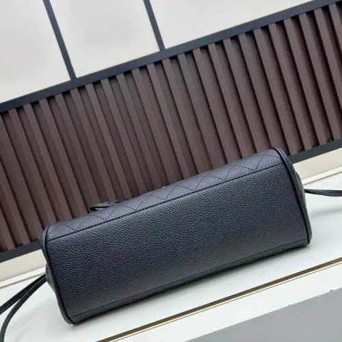 Replica Chanel AAA Quality Handbags For Women #1411686 $108.00 USD for Wholesale