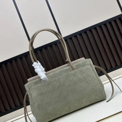 Replica Chanel AAA Quality Handbags For Women #1411687 $108.00 USD for Wholesale