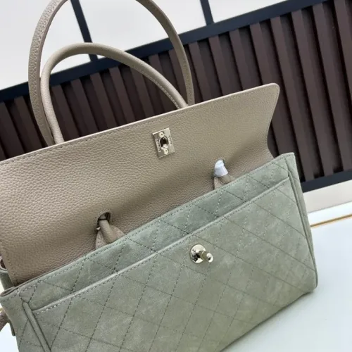 Replica Chanel AAA Quality Handbags For Women #1411687 $108.00 USD for Wholesale