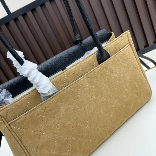 Replica Chanel AAA Quality Handbags For Women #1411690 $108.00 USD for Wholesale