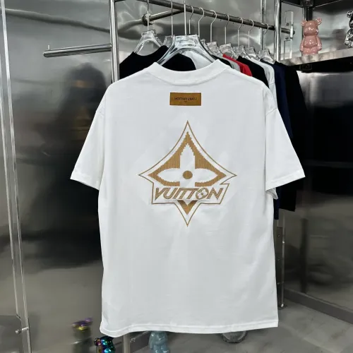 Louis Vuitton LV T-Shirts Short Sleeved For Unisex #1412134 $42.00 USD, Wholesale Replica Louis Vuitton LV T-Shirts