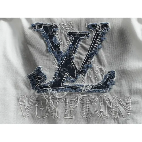 Replica Louis Vuitton LV T-Shirts Short Sleeved For Unisex #1412138 $52.00 USD for Wholesale