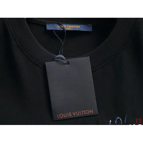 Replica Louis Vuitton LV T-Shirts Short Sleeved For Unisex #1412227 $40.00 USD for Wholesale