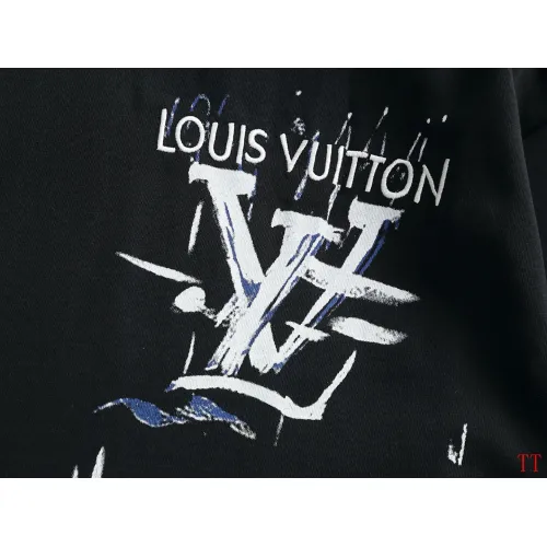 Replica Louis Vuitton LV T-Shirts Short Sleeved For Unisex #1412227 $40.00 USD for Wholesale