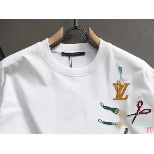 Replica Louis Vuitton LV T-Shirts Short Sleeved For Unisex #1412228 $40.00 USD for Wholesale