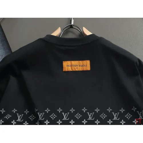 Replica Louis Vuitton LV T-Shirts Short Sleeved For Unisex #1412246 $40.00 USD for Wholesale