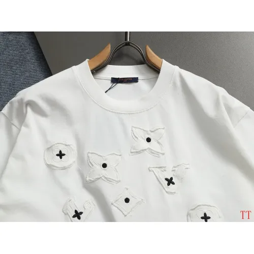 Replica Louis Vuitton LV T-Shirts Short Sleeved For Unisex #1412249 $48.00 USD for Wholesale