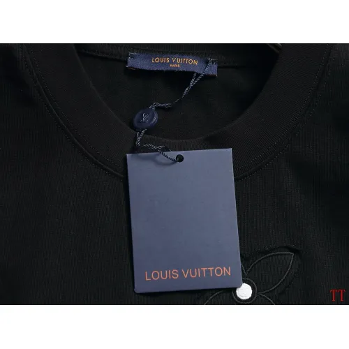 Replica Louis Vuitton LV T-Shirts Short Sleeved For Unisex #1412254 $48.00 USD for Wholesale