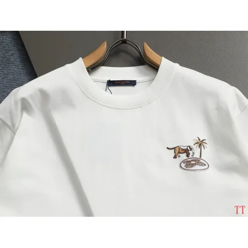 Replica Louis Vuitton LV T-Shirts Short Sleeved For Unisex #1412260 $48.00 USD for Wholesale