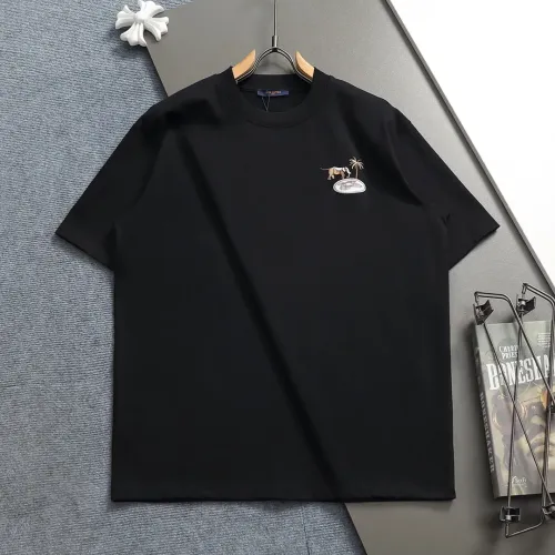 Replica Louis Vuitton LV T-Shirts Short Sleeved For Unisex #1412261 $48.00 USD for Wholesale