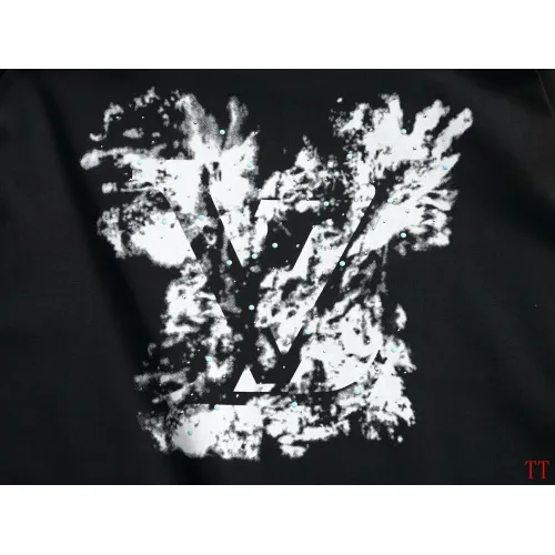 Replica Louis Vuitton LV T-Shirts Short Sleeved For Unisex #1412271 $48.00 USD for Wholesale