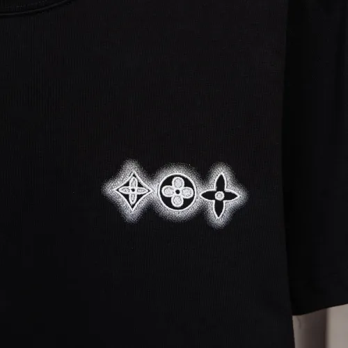 Replica Louis Vuitton LV T-Shirts Short Sleeved For Men #1412294 $36.00 USD for Wholesale