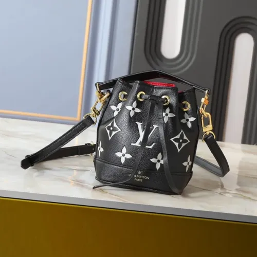 Louis Vuitton Messenger Bags For Women #1412302 $42.00 USD, Wholesale Replica Louis Vuitton Messenger Bags