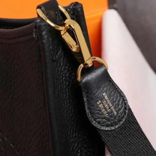 Replica Hermes AAA Quality Messenger Bags For Women #1412654 $105.00 USD for Wholesale