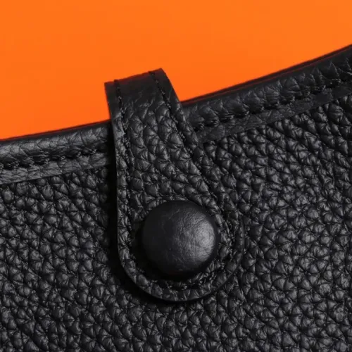 Replica Hermes AAA Quality Messenger Bags For Women #1412654 $105.00 USD for Wholesale