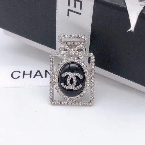 Chanel Brooches For Women #1413378 $25.00 USD, Wholesale Replica Chanel Brooches
