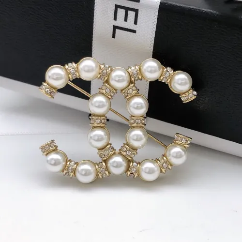 Chanel Brooches For Women #1413379