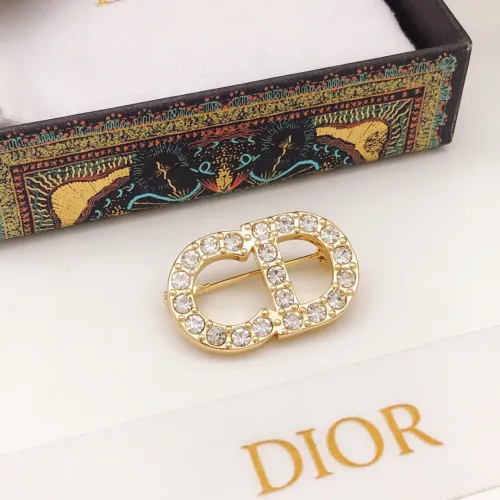 Replica Christian Dior Brooches For Women #1413380 $25.00 USD for Wholesale