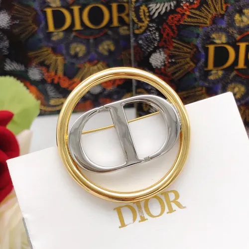 Christian Dior Brooches For Women #1413381 $25.00 USD, Wholesale Replica Christian Dior Brooches