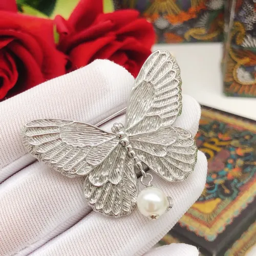 Replica Christian Dior Brooches For Women #1413392 $27.00 USD for Wholesale
