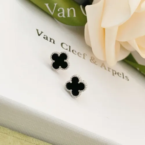 Replica Van Cleef & Arpels Earrings For Women #1413521 $25.00 USD for Wholesale