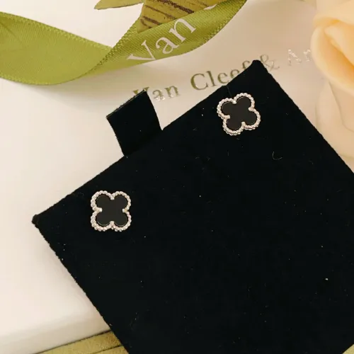 Replica Van Cleef & Arpels Earrings For Women #1413521 $25.00 USD for Wholesale