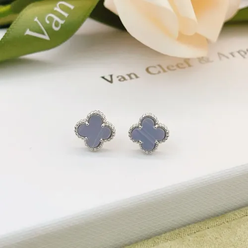 Van Cleef &amp; Arpels Earrings For Women #1413526 $25.00 USD, Wholesale Replica Van Cleef &amp; Arpels Earrings