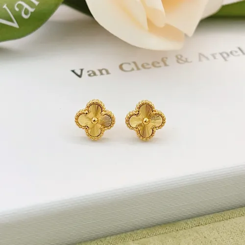 Van Cleef &amp; Arpels Earrings For Women #1413531 $25.00 USD, Wholesale Replica Van Cleef &amp; Arpels Earrings