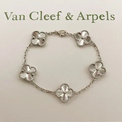 Van Cleef & Arpels Bracelets For Women #1413743