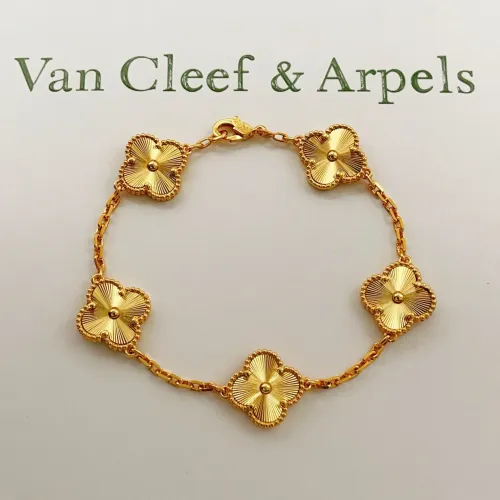 Van Cleef & Arpels Bracelets For Women #1413745