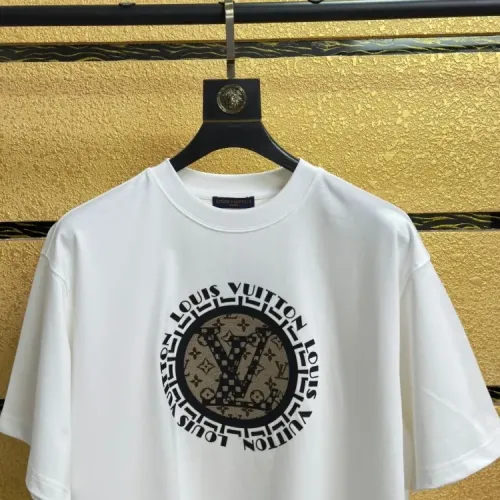 Replica Louis Vuitton LV T-Shirts Short Sleeved For Unisex #1413881 $40.00 USD for Wholesale