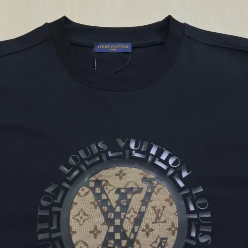 Replica Louis Vuitton LV T-Shirts Short Sleeved For Unisex #1413882 $40.00 USD for Wholesale