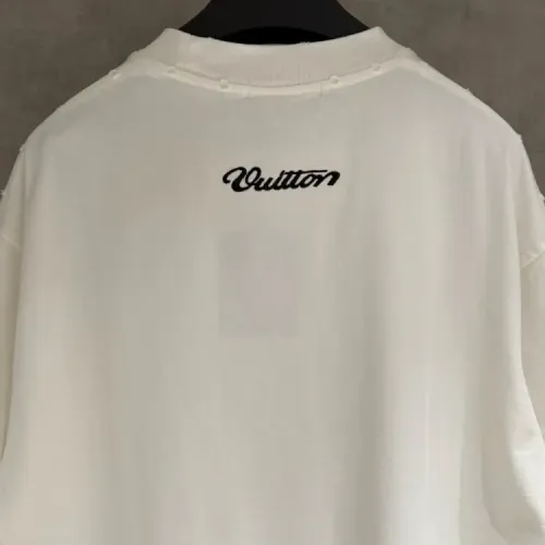 Replica Louis Vuitton LV T-Shirts Short Sleeved For Unisex #1413887 $48.00 USD for Wholesale