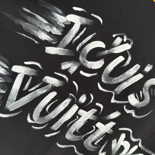 Replica Louis Vuitton LV T-Shirts Short Sleeved For Unisex #1413891 $48.00 USD for Wholesale