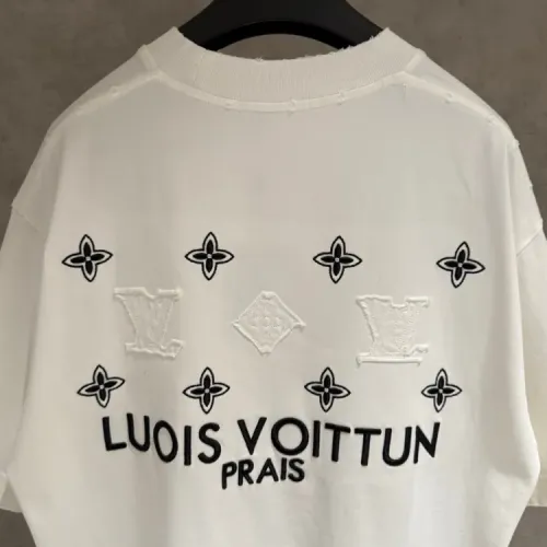 Replica Louis Vuitton LV T-Shirts Short Sleeved For Unisex #1413892 $48.00 USD for Wholesale