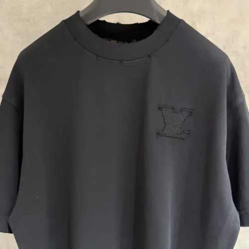Replica Louis Vuitton LV T-Shirts Short Sleeved For Unisex #1413893 $48.00 USD for Wholesale