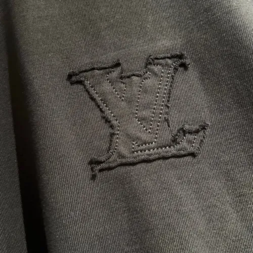 Replica Louis Vuitton LV T-Shirts Short Sleeved For Unisex #1413893 $48.00 USD for Wholesale
