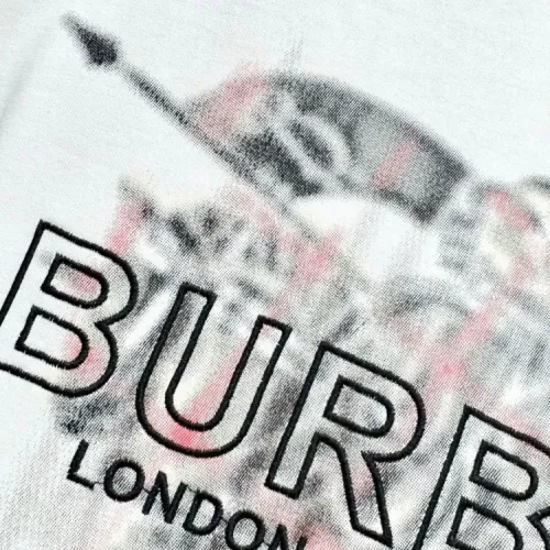 Replica Burberry T-Shirts Short Sleeved For Unisex #1414059 $40.00 USD for Wholesale