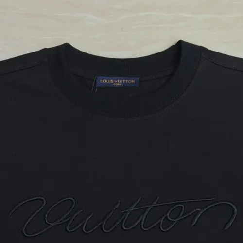 Replica Louis Vuitton LV T-Shirts Short Sleeved For Unisex #1414117 $40.00 USD for Wholesale