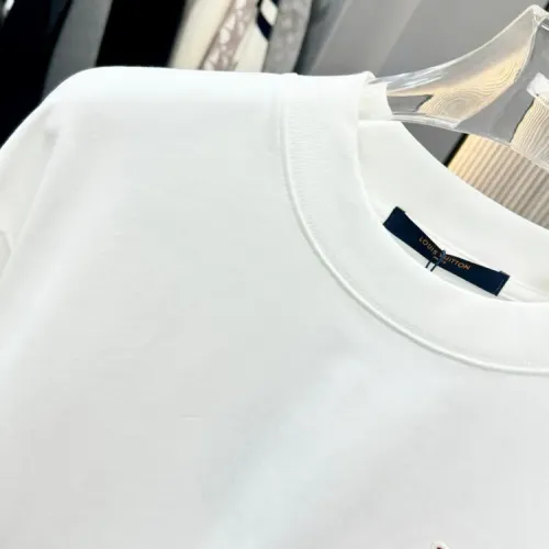 Replica Louis Vuitton LV T-Shirts Short Sleeved For Unisex #1414135 $40.00 USD for Wholesale